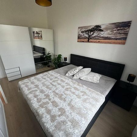 Apartment Mit Parkplatz Und Wifi Magdebourg Extérieur photo